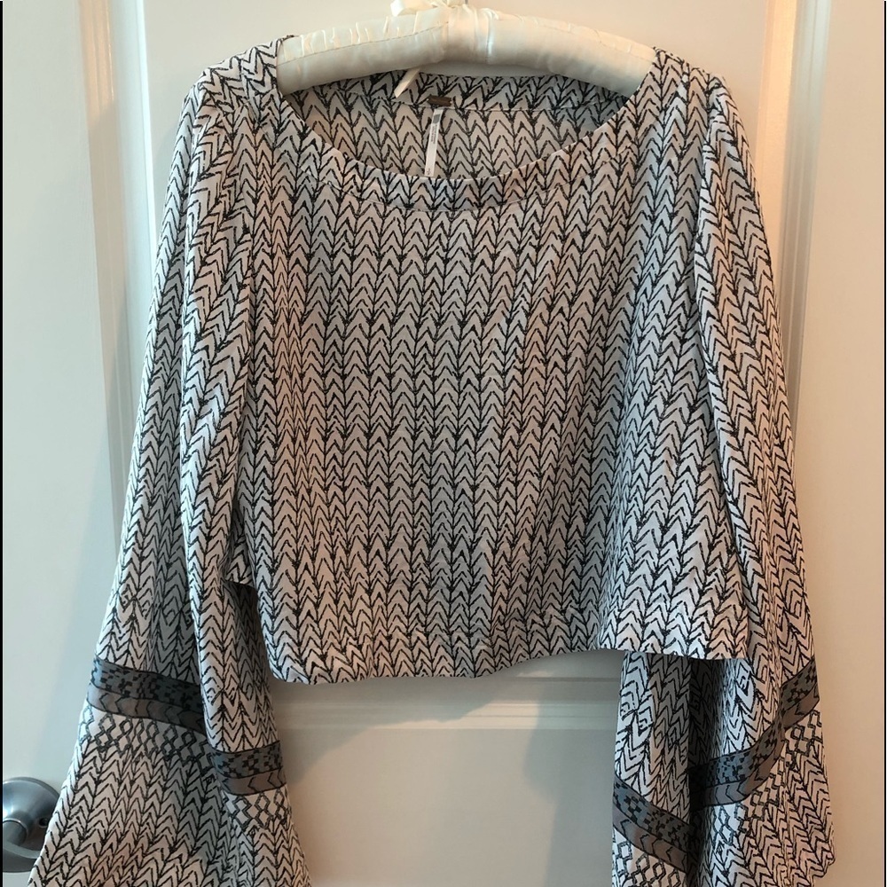 Free People Star Aligned Bell Sleeve Crop Top - Picture 6 of 15